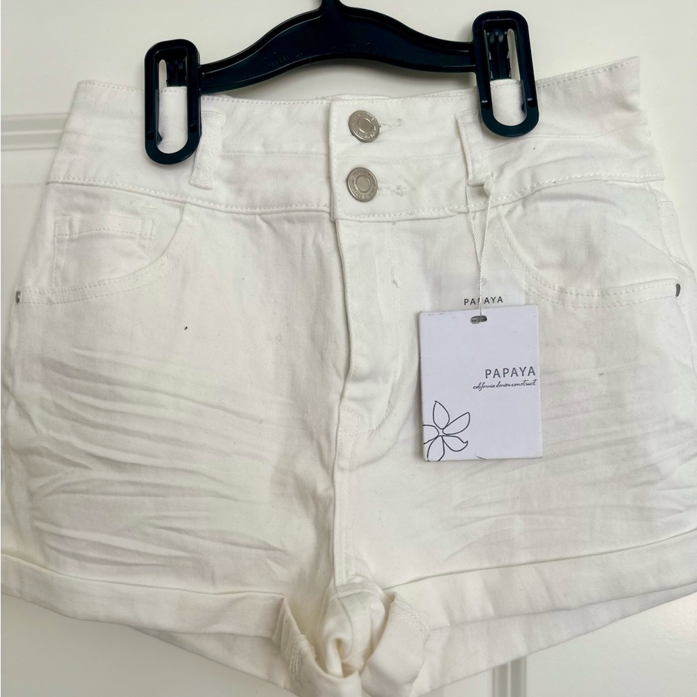 Papaya Women's White Shorts